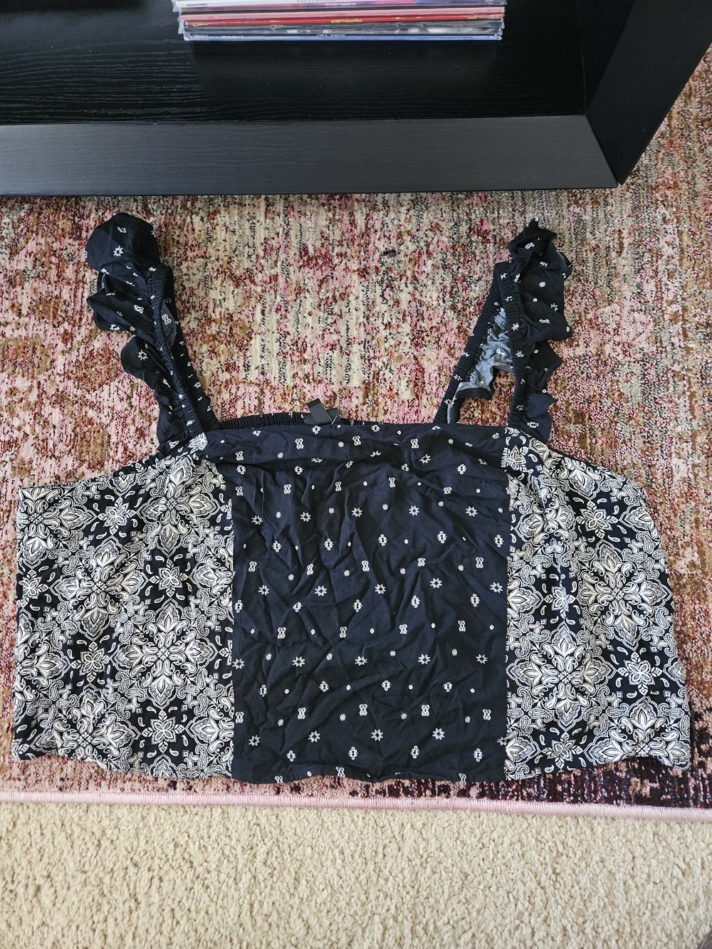 NWT torrid Black Patterned Ruffle Strap Crop Top
